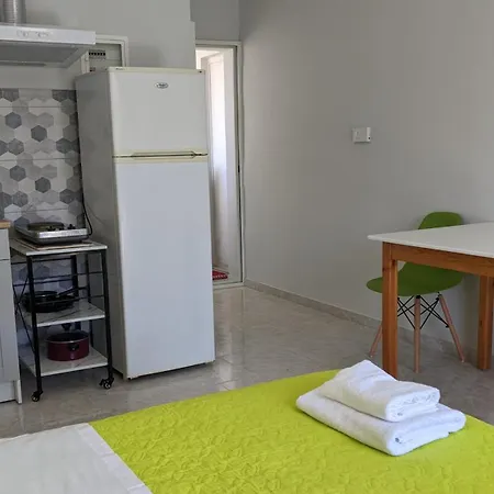 Dimitris Break Apts Aparthotel