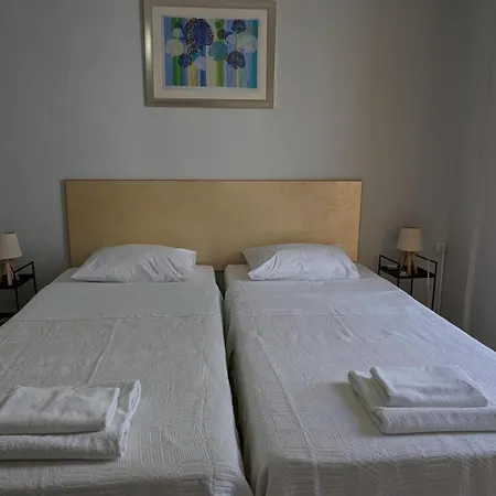 Dimitris Break Apts Aparthotel
